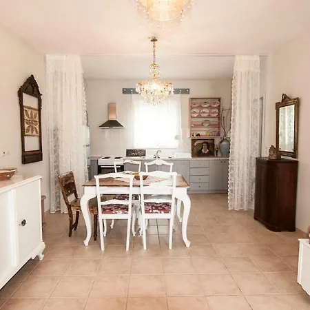 Holiday home Brezza